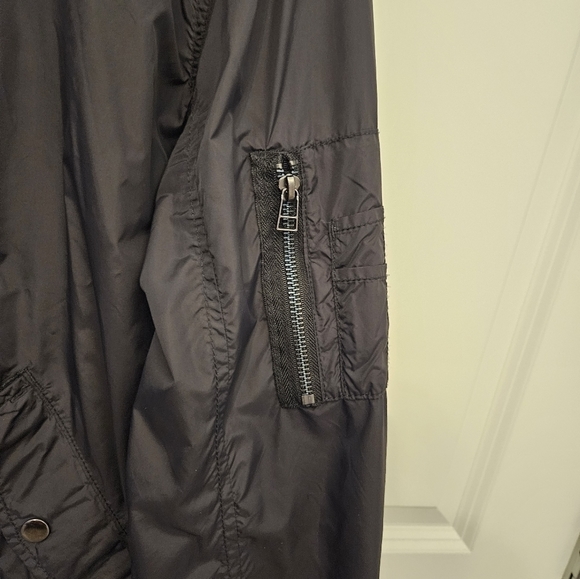 H&M  Lightweight Black Bomber Jacket (Medium) - Picture 2 of 4